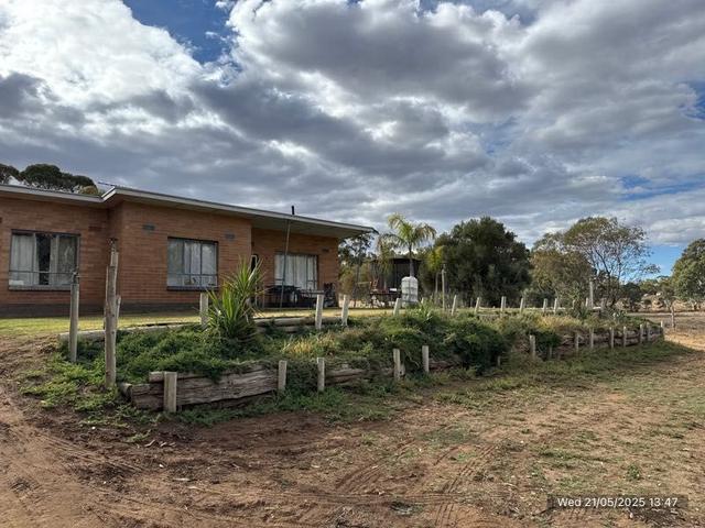 967 Black Hill Road, SA 5353