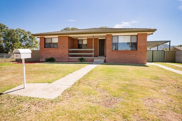 21 McMaster Avenue, NSW 2641