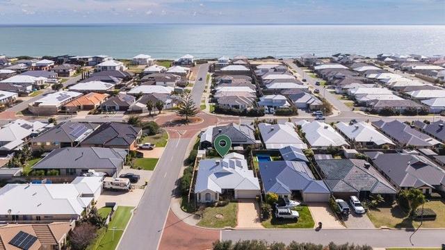 1 Marsdenia Road, WA 6210
