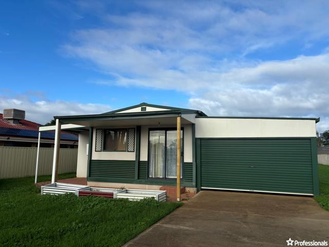 12 Woodman Street, WA 6530