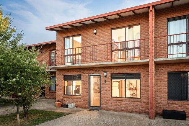 8/2 McKibbin Court, VIC 3690