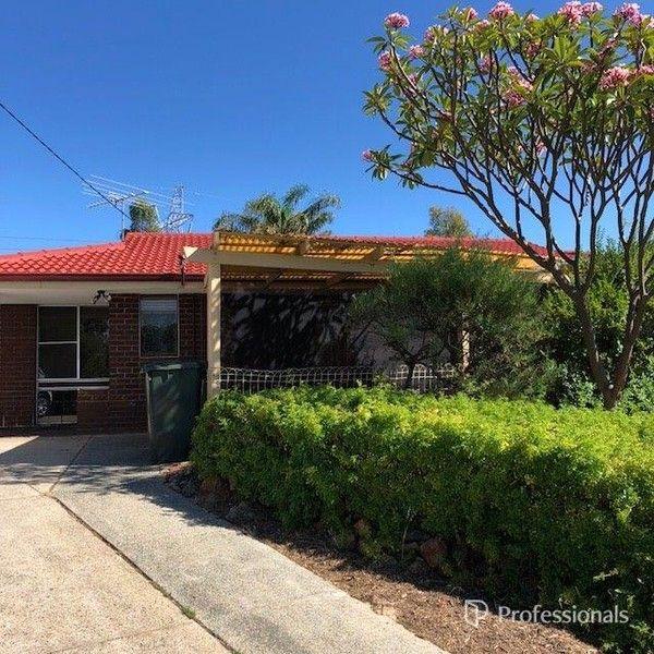 5 Moira Avenue, WA 6058