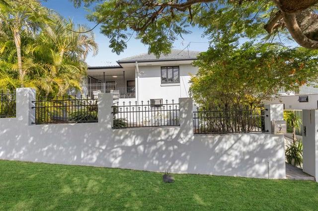 7 Rolle Street, QLD 4121