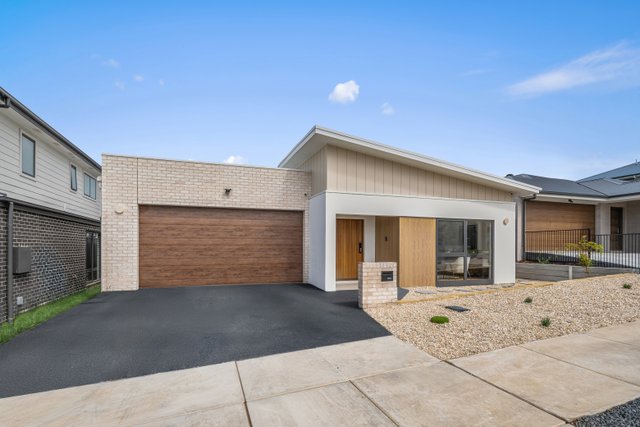 7 Tingwell Street, ACT 2611
