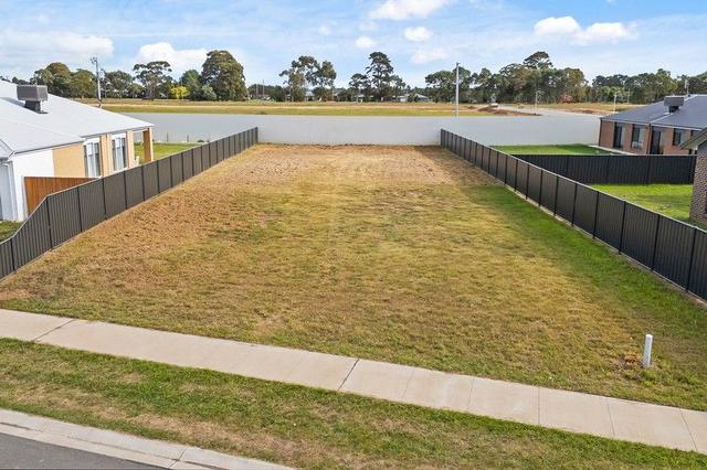 21 Elliman Crescent, VIC 3850
