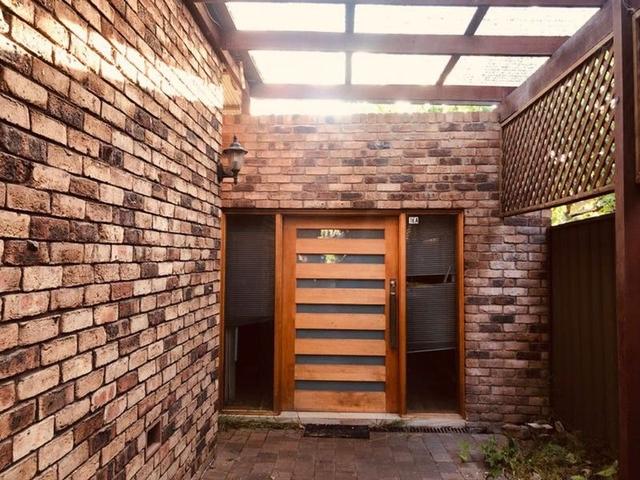 16A Vivienne Ave, NSW 2195