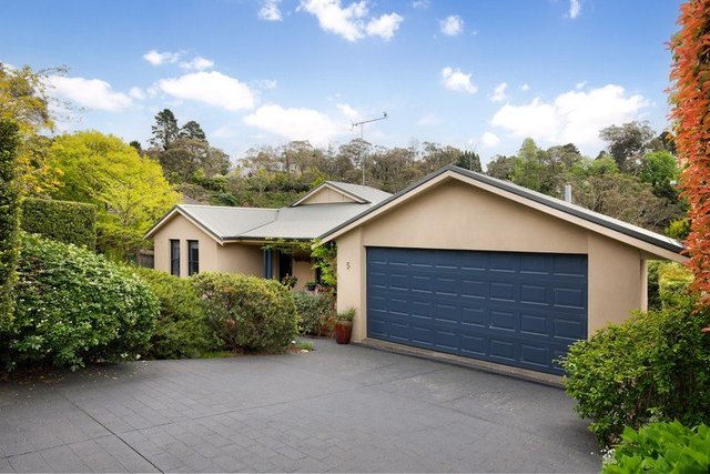 5 Hester Place, NSW 2780