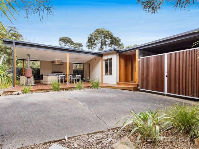 2 Reeves St, VIC 3942