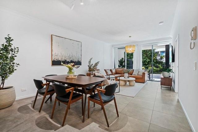 3008/397 Christine Avenue, QLD 4227