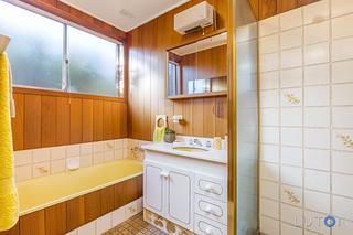 Main Bathroom (2016-05-19)