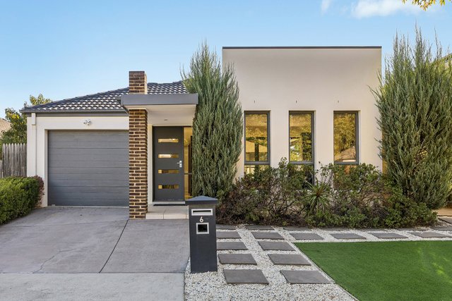 6 Charlotte Barton Street, ACT 2913