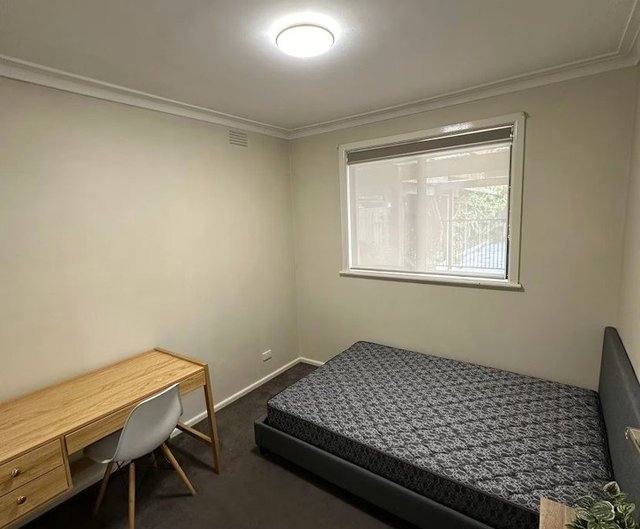 Room 1 / 8 Naomi Ct, VIC 3153