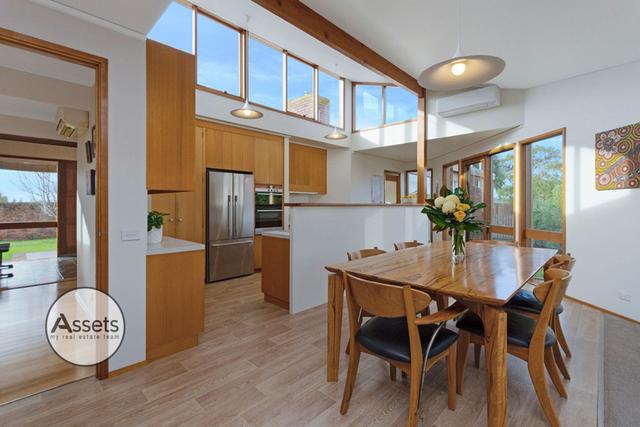 1 Balmoral Street, VIC 3305