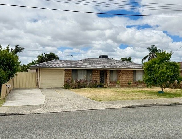 18 Murdoch Rd, WA 6108