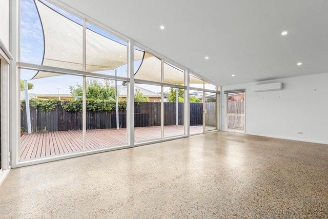 2/3 Peterho Boulevard, VIC 3225