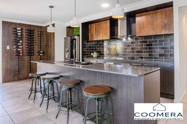 24 Longstaff Crescent, QLD 4209