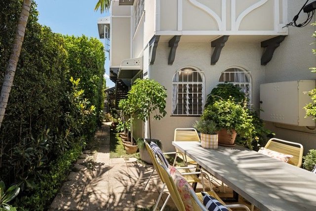 1/71 Merthyr Road, QLD 4005