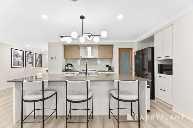 14 Quintino Walk, VIC 3978
