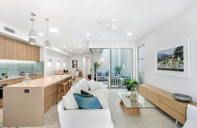 34A Dudley Street, QLD 4218