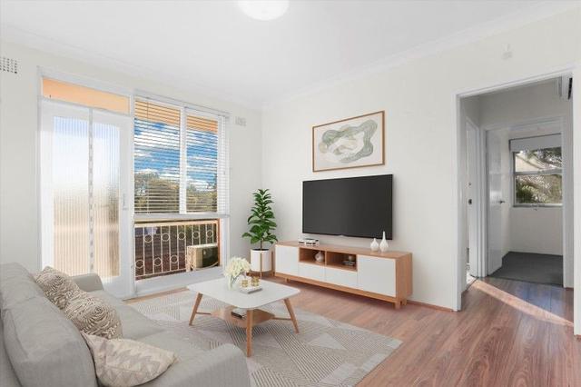 5/66 Macauley Street, NSW 2040