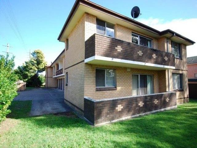 2/30 Bringelly Road, NSW 2747