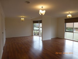 Lounge/Dining