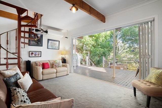 5 Warraba Street, NSW 2226