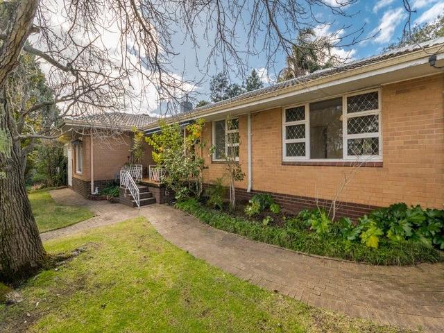 1 Robert Road, WA 6076