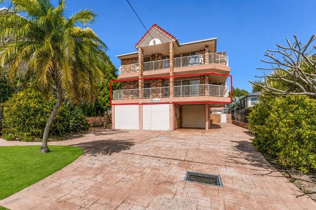 2/10 Twelfth Avenue, QLD 4221