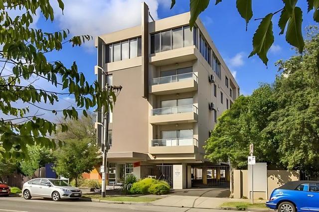 308/64 Wellington Street, VIC 3182
