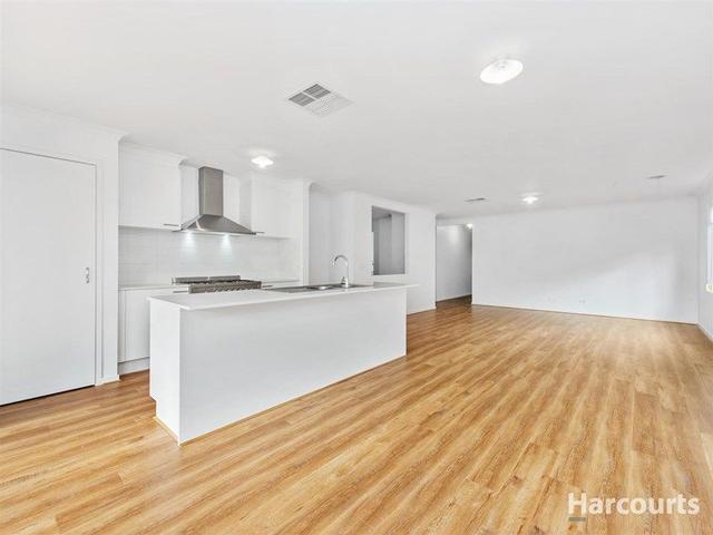 18 Meadowbrook Crescent, VIC 3820