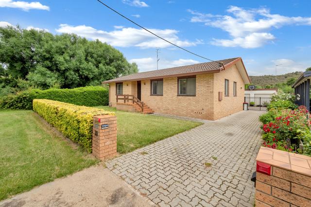 10 Kerwan Street, NSW 2630