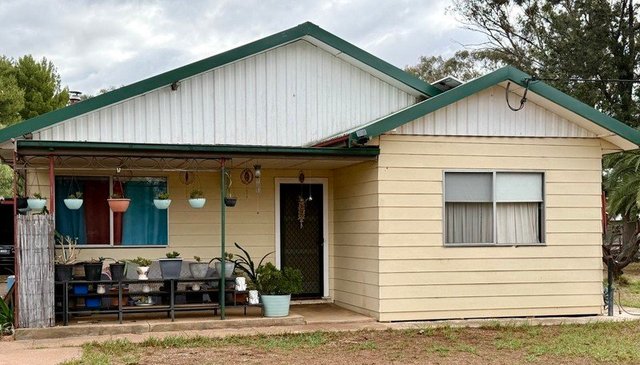 20 Long Street, NSW 2875