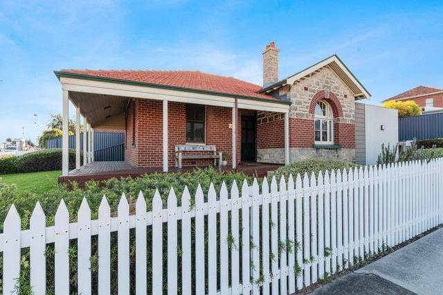 10/2 Burt Street, WA 6160