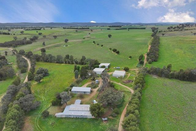 "Moura" Waterhole Creek Road, NSW 2870