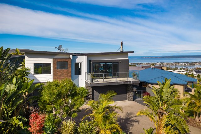 42 The Crest, NSW 2548