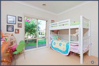 Bedroom 3 (2012-04-24)