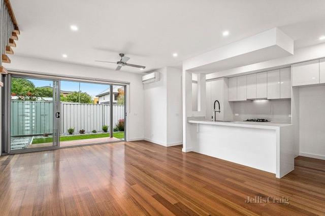 3/4 Percy Street, VIC 3015