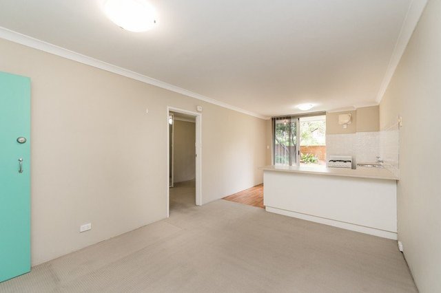 4/86 Caledonian Avenue, WA 6051