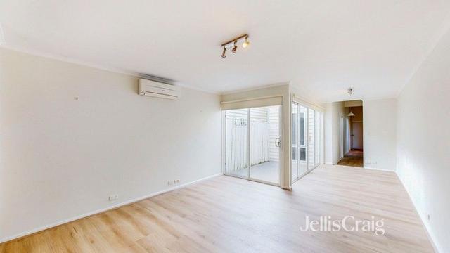 18 Robinson Street, VIC 3181