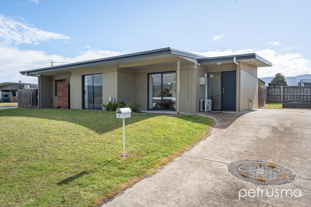 2 Husten Circle, TAS 7140
