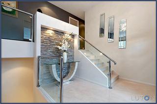 Entry Foyer