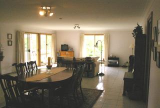 Dining (2008-01-08)
