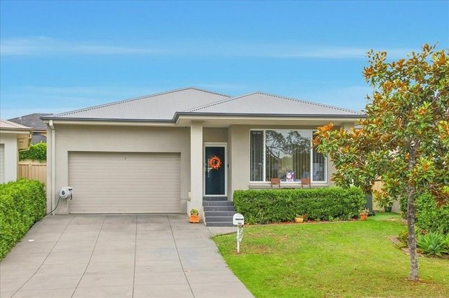 17 Dunlop Avenue, NSW 2567