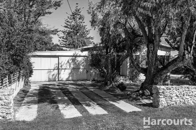 4 Burna Street, WA 6210