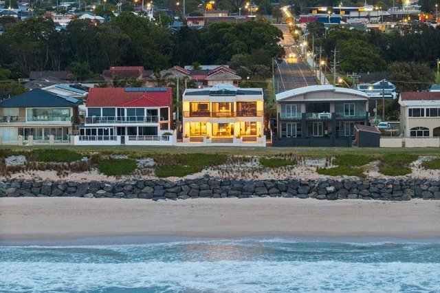 27 Little Lake Crescent, NSW 2528