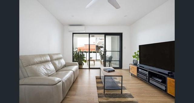 303/2A Cooks Avenue, NSW 2193