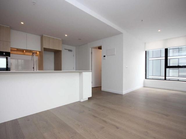H1209/40 Hall Street, VIC 3039