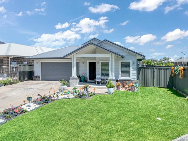 18 Macadamia Circuit, NSW 2318