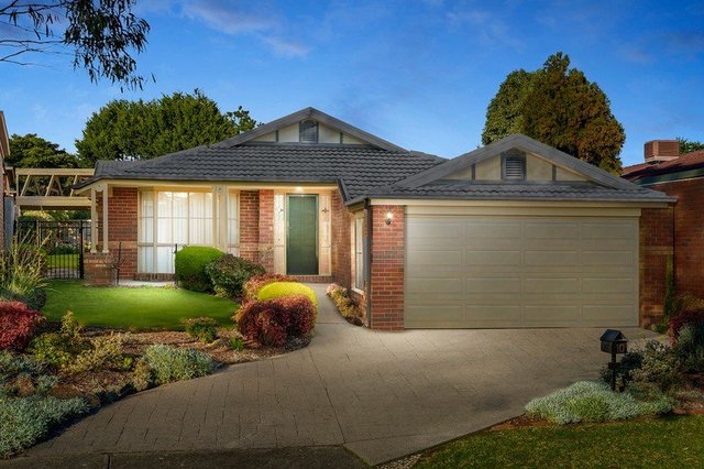 10 Blossom  Grove, VIC 3180